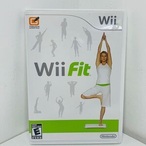 Wii Fit (Nintendo Wii) - Complete w/ Manual